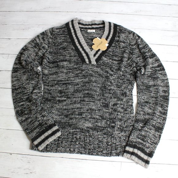 Grane Women's Pullover Sweater Size L Gray Black V Neck - Picture 1 of 5